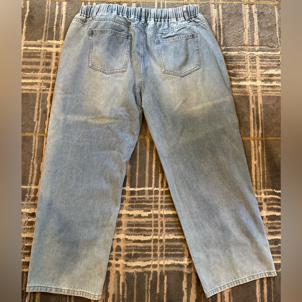 Flamingo Women's Light Blue Cropped Jeans, oversized, boho-esque. - Picture 4 of 9